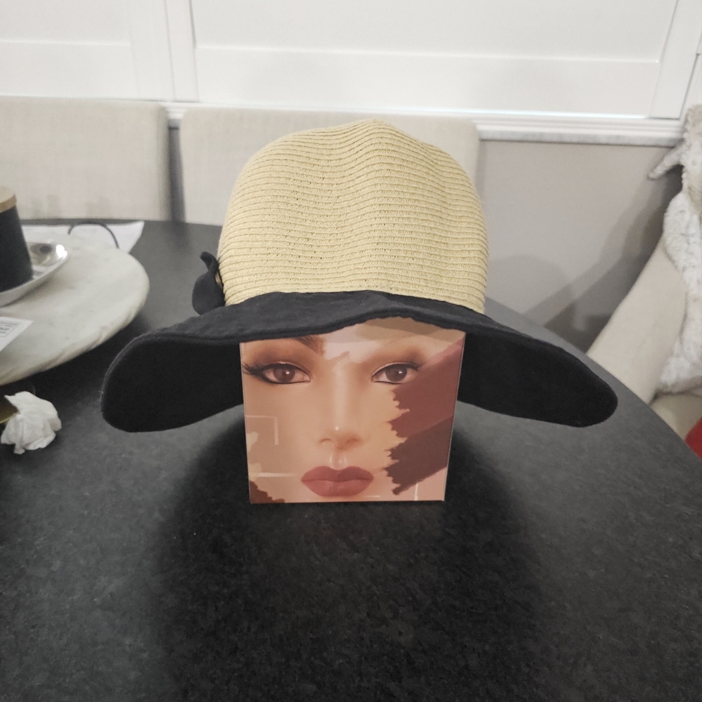 Travel sun hat